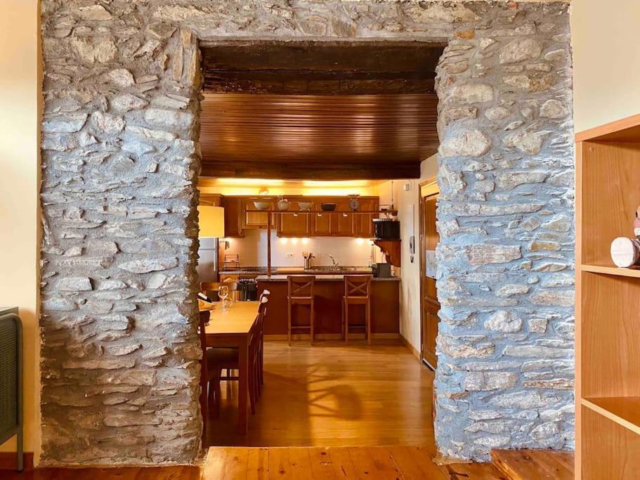 La De Llivia, Cerdanya, Puigcerda. Apartment *